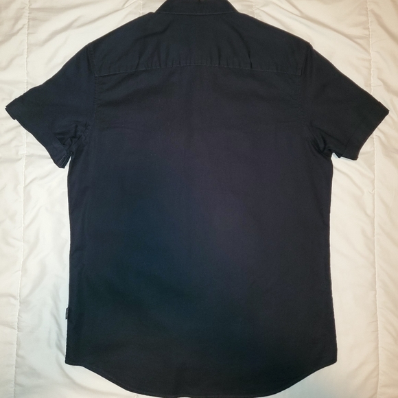 Calvin Klein button up short sleeve - Picture 3 of 4
